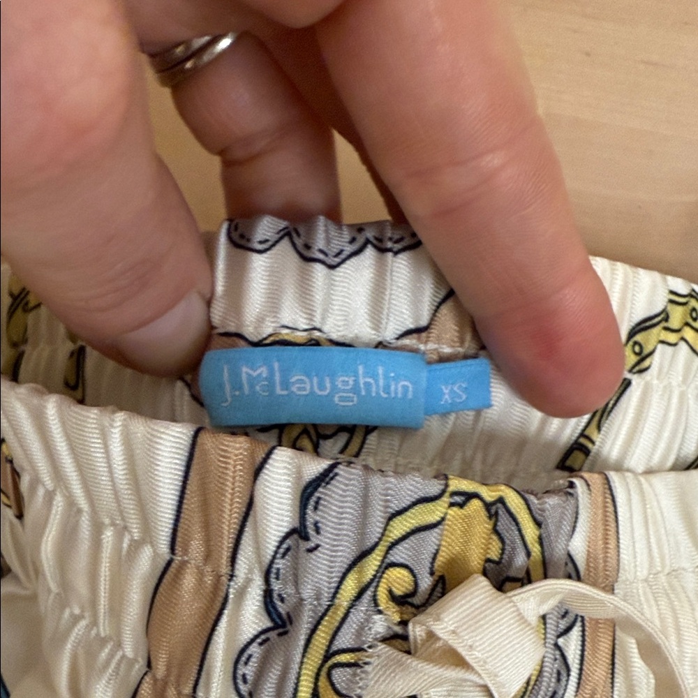J. McLaughlin Cream and Gold Chain Print Mini Skirt - Picture 2 of 6